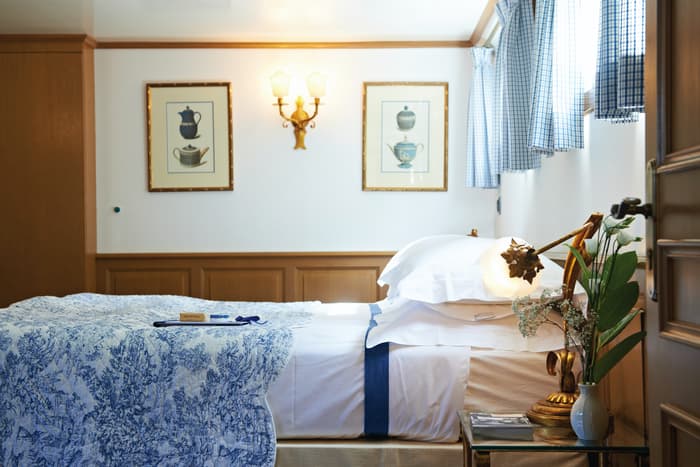Belmond River Cruises Belmond Amaryllis Accommodation Bedroom 5.jpg